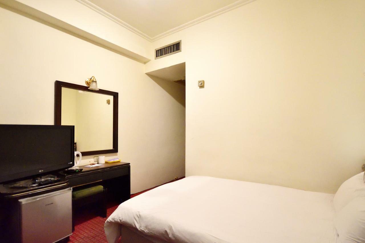 Yuanshin Hotel T'ai-tung Extérieur photo